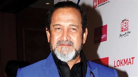 Mahesh Manjrekar Net Worth, Age, Height, Family, Wife